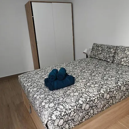 Exquisite Flat In Lejlighed